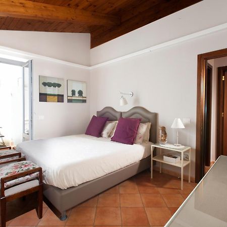 Amore Rentals - Appartamento Terrazza Tasso سورينتو المظهر الخارجي الصورة